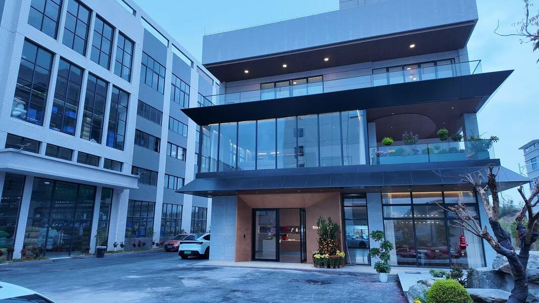 CINA FOSHAN QIJUNHONG PLASTIC PRODUCTS MANUFACTORY CO.,LTD Profil Perusahaan